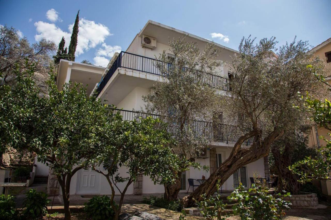 Hana Accommodation Ilha Ilha Sveti Stefan Exterior foto